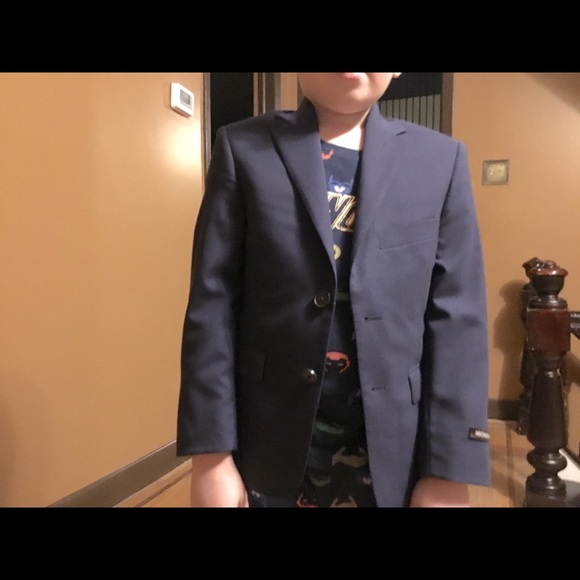 Michael Kors kids- navy suit jacket and pants size 7 - Picture 3 of 3